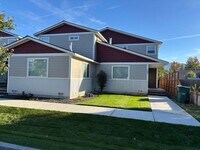 Building Photo - 105-107 W 10th Ave