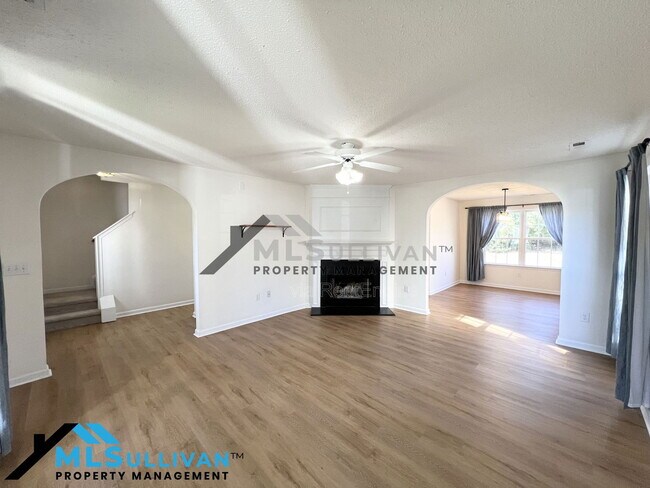 Building Photo - 4504 Conklin Dr