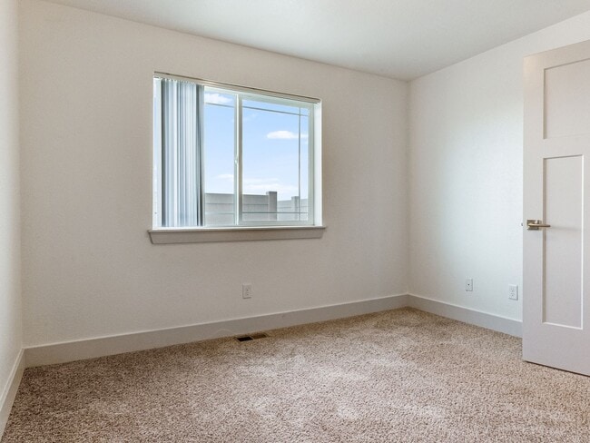 Building Photo - 104 Park View Court
