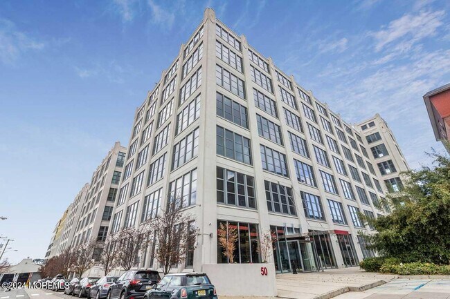 Building Photo - 50 Dey St