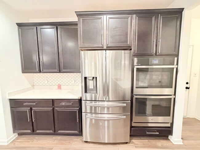 Building Photo - 4195 Risen Star Way