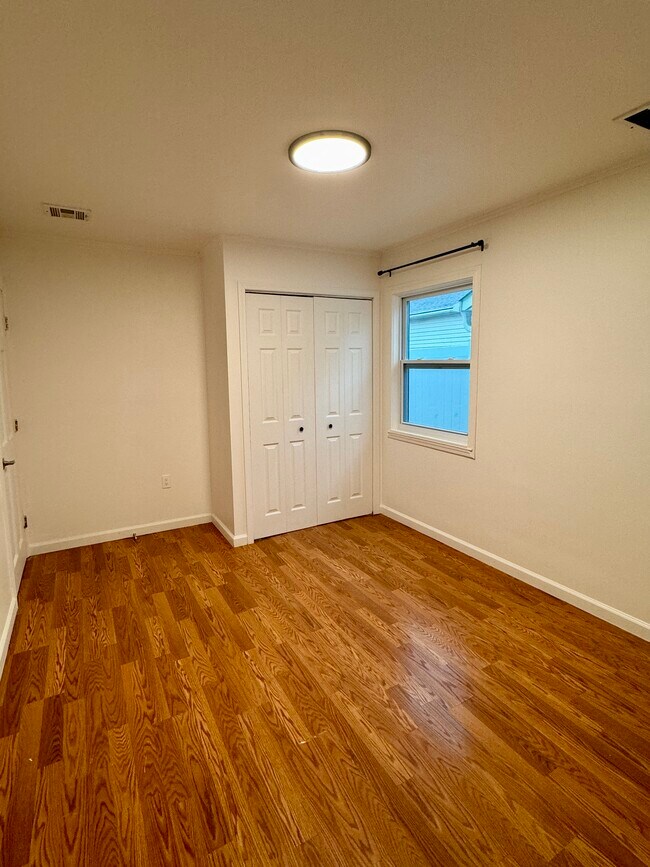 Bedroom 3A - 63 Elliot Pl