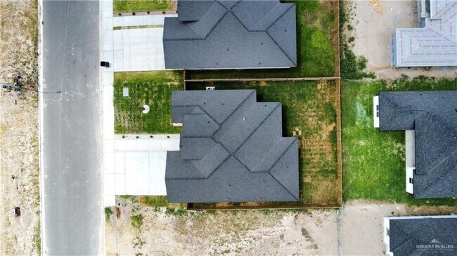 Building Photo - 907 Durango Dr