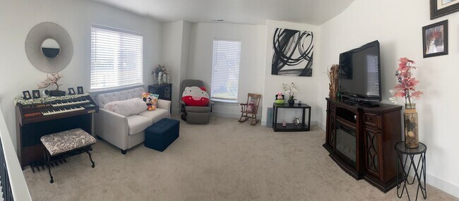Building Photo - Lovely Home For Rent In Saratoga Springs, UT