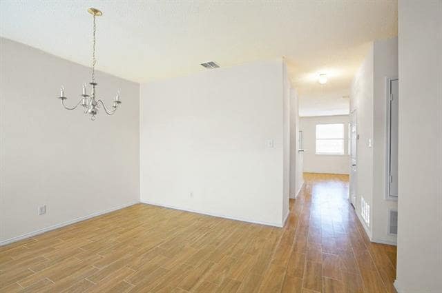 Building Photo - 10617 Wolfcreek Ln
