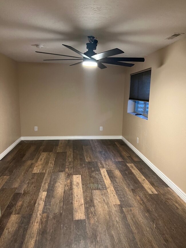 Building Photo - 934 N 1445 W