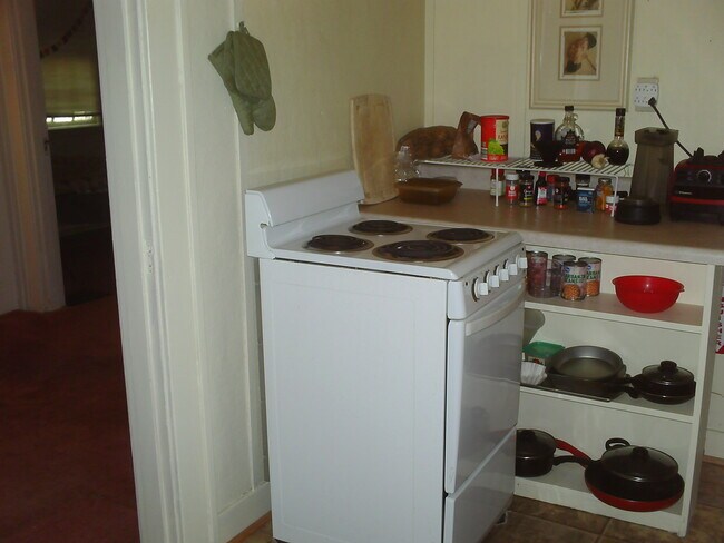 Building Photo - 1617 Leavenworth St