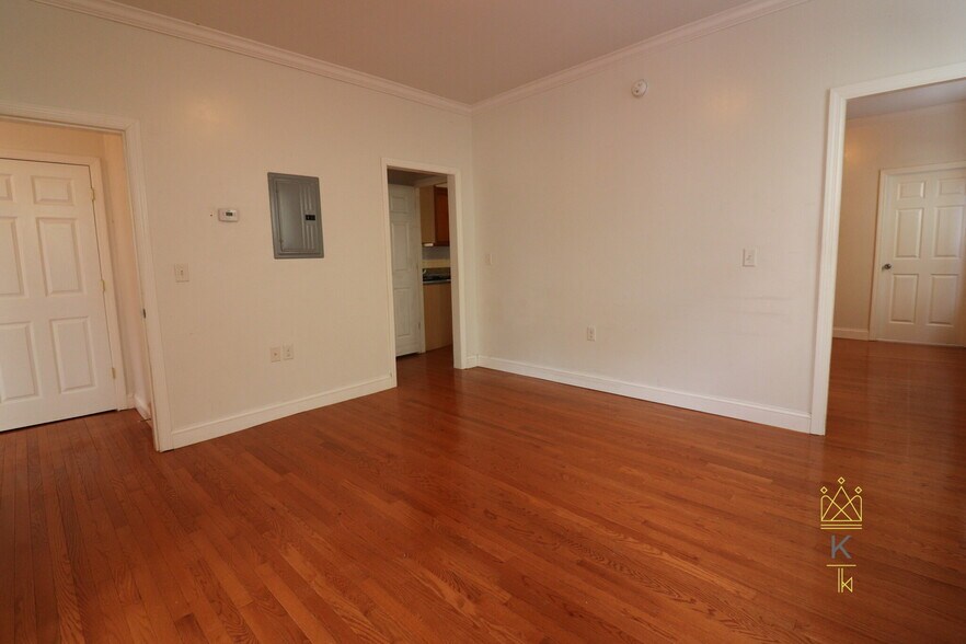 Building Photo - 22 Darling St