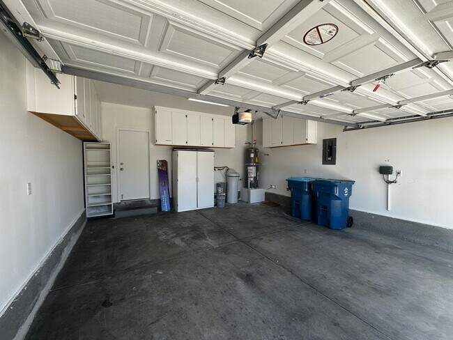 Building Photo - AUTUMN RIDGE AT SUMMERLIN-PHAS