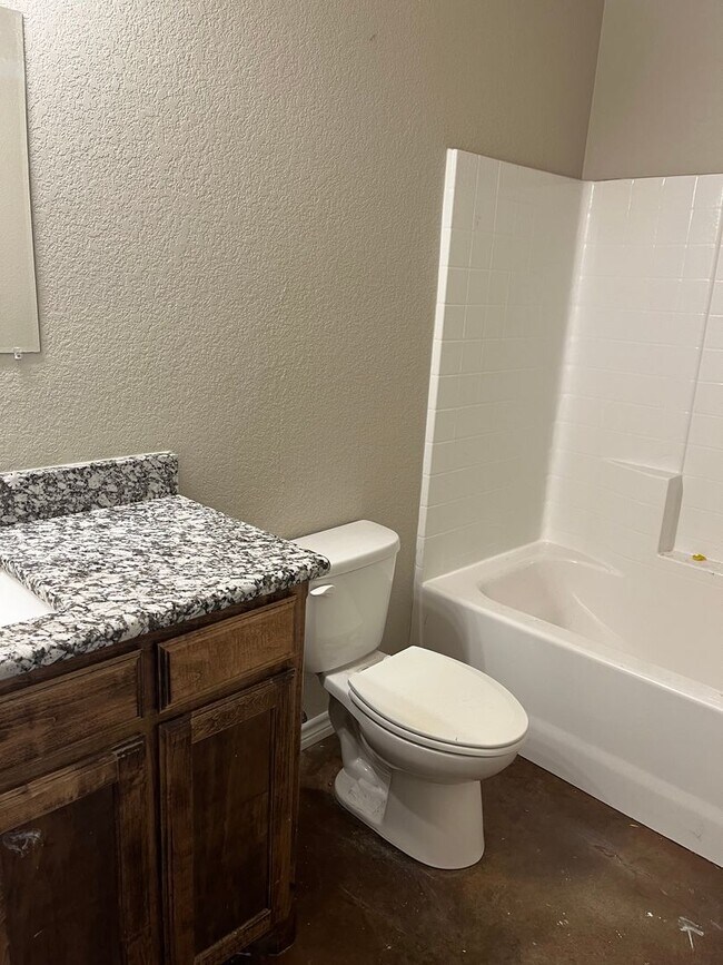 Building Photo - 2332 CR 314