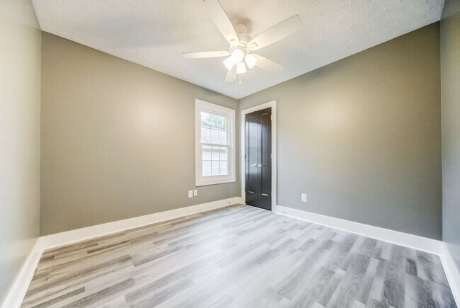 Building Photo - Fully Renovated Home in Gallatin, TN