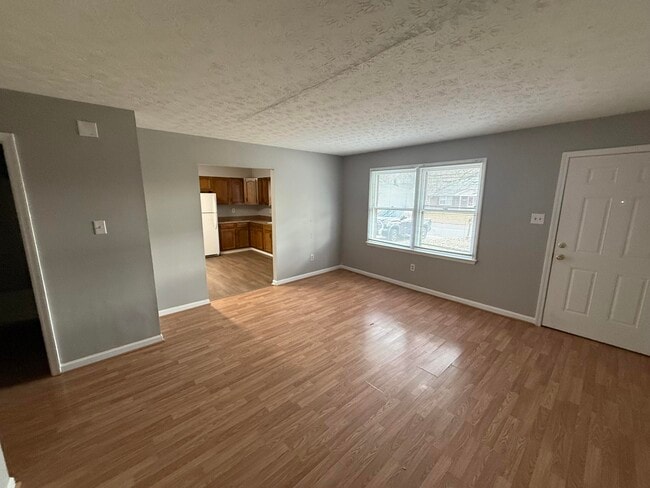 Building Photo - 327 Garden Park Dr