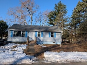 Building Photo - 8 Linda Circuit