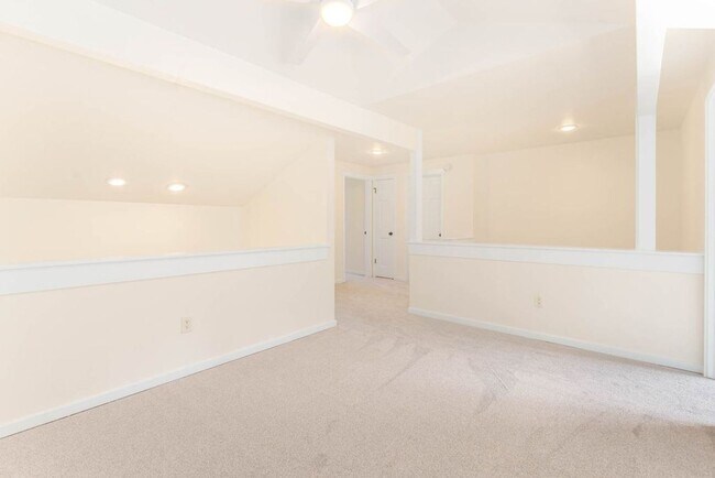 Building Photo - Beautiful and Remodeled Fairweather Town H...