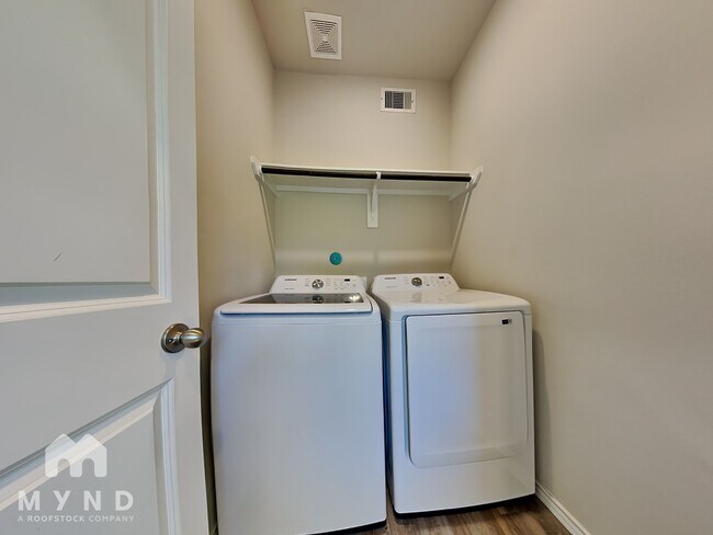 Building Photo - 11731 Miller Cir