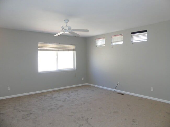 Building Photo - 3 bedroom home!!!