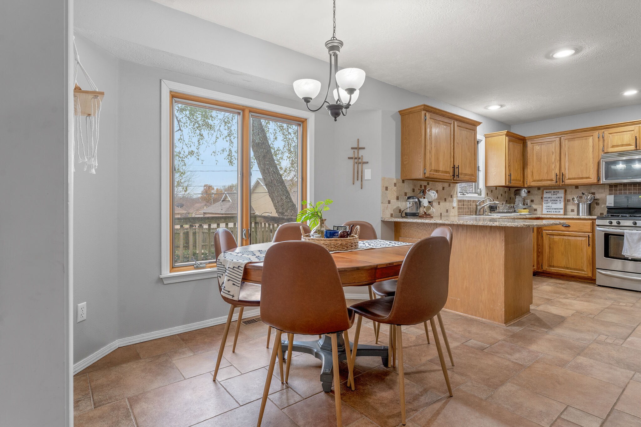 Dining room - 3668 W El Castile St