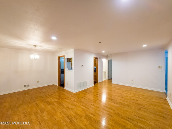 Building Photo - 404 N Lafayette Rd