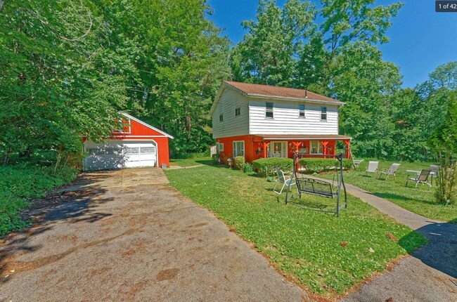 Primary Photo - 6067 Veeder Rd