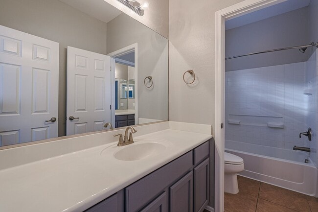 Building Photo - 4 bed, 3.5 bath house in Stetson Valley, Phoenix