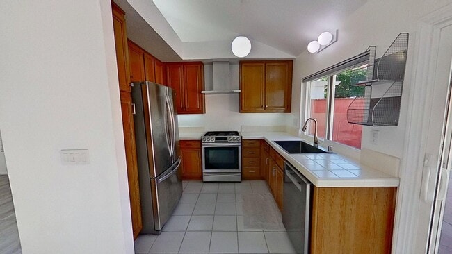 Building Photo - 11 Via Bellorita: Charming 2 Bed 2 Bath Ho...