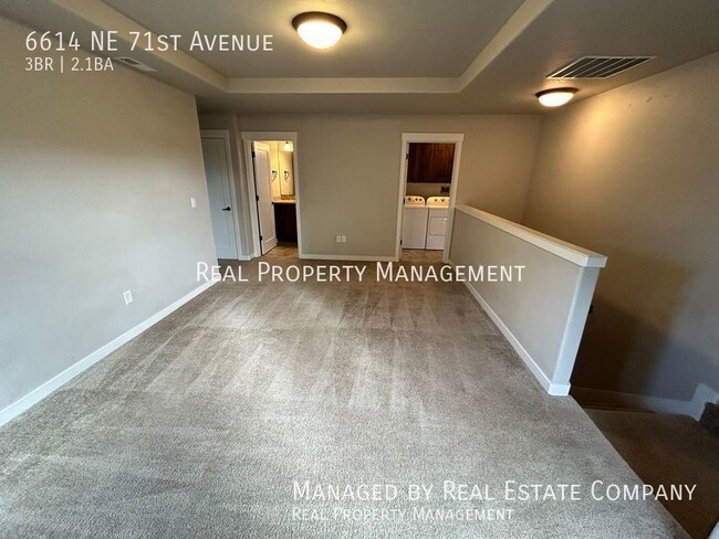 Building Photo - 6614 NE 71st Ave