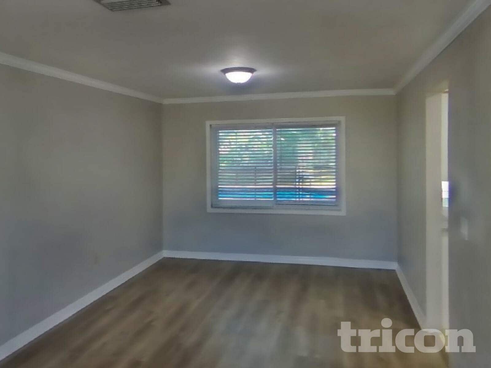 Building Photo - 4720 Palm Aire Cir