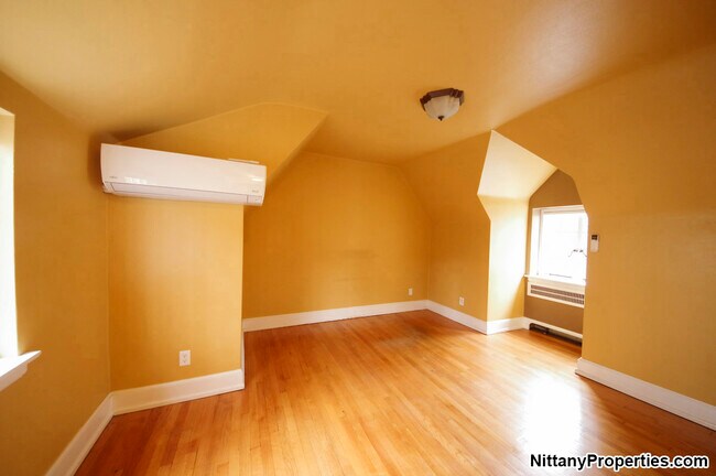 Building Photo - 100 N Patterson St