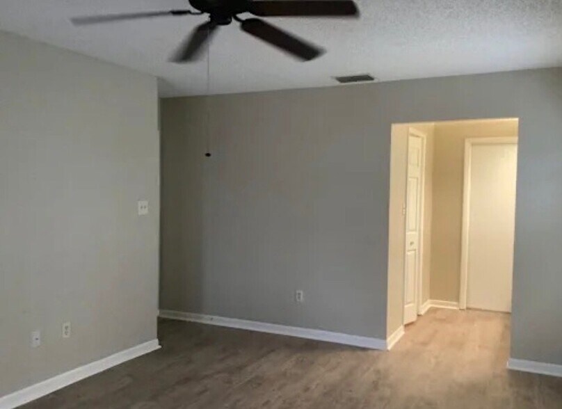 Building Photo - 1228 Lornewood Dr
