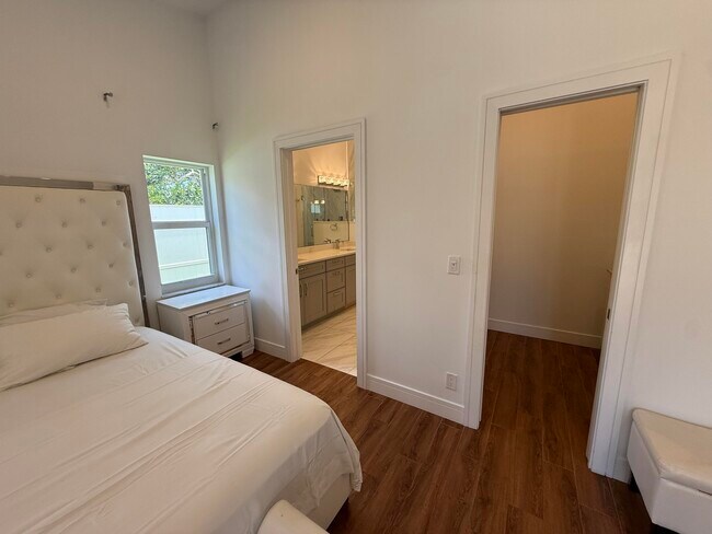 Building Photo - 20725 Waters Edge Ct