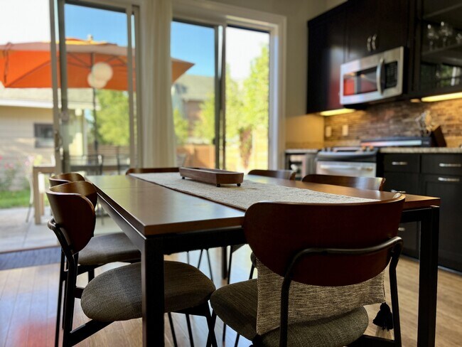 Building Photo - 130 Home St