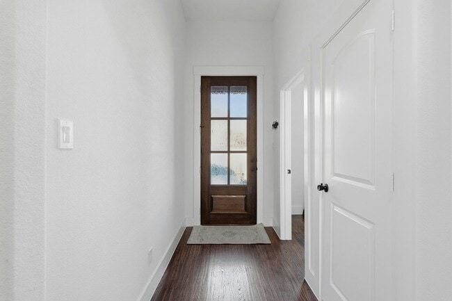 Building Photo - 1656 Whiterock Dr