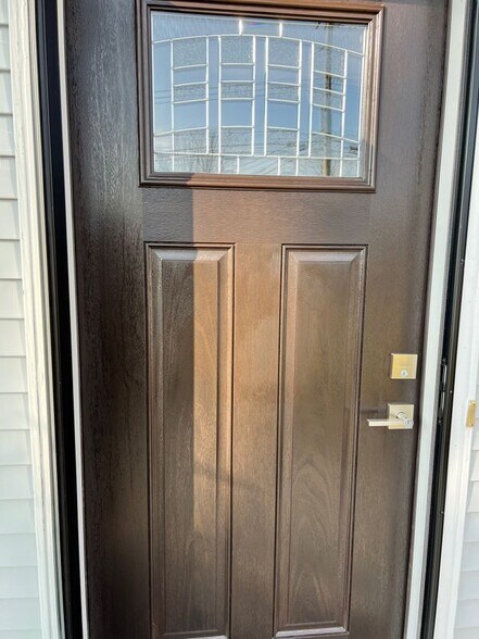 Building Photo - 38215 Circle Dr