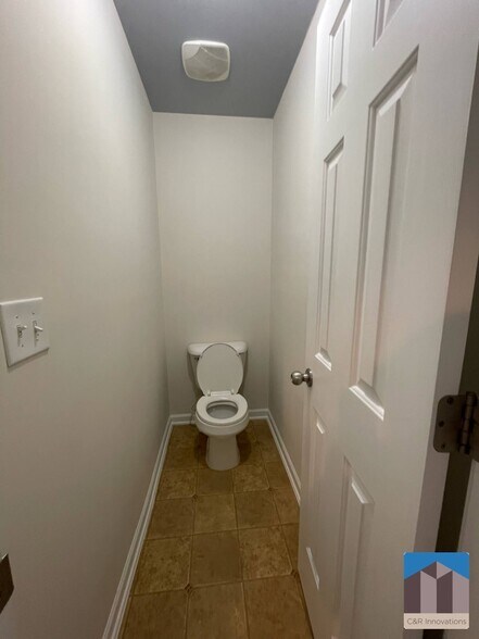 Building Photo - 4205 Pointe Vecchio Cir