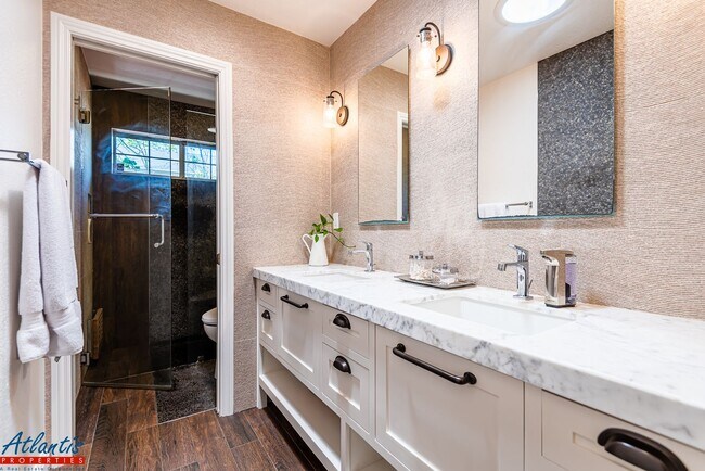 Building Photo - Stylish Home | Designer Materials | Award ...