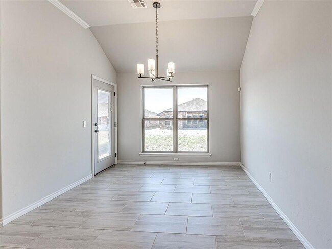 Building Photo - 545 Grand Sycamore Dr