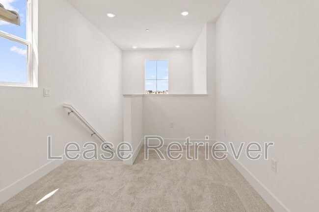Building Photo - 4748 Concordia Ave