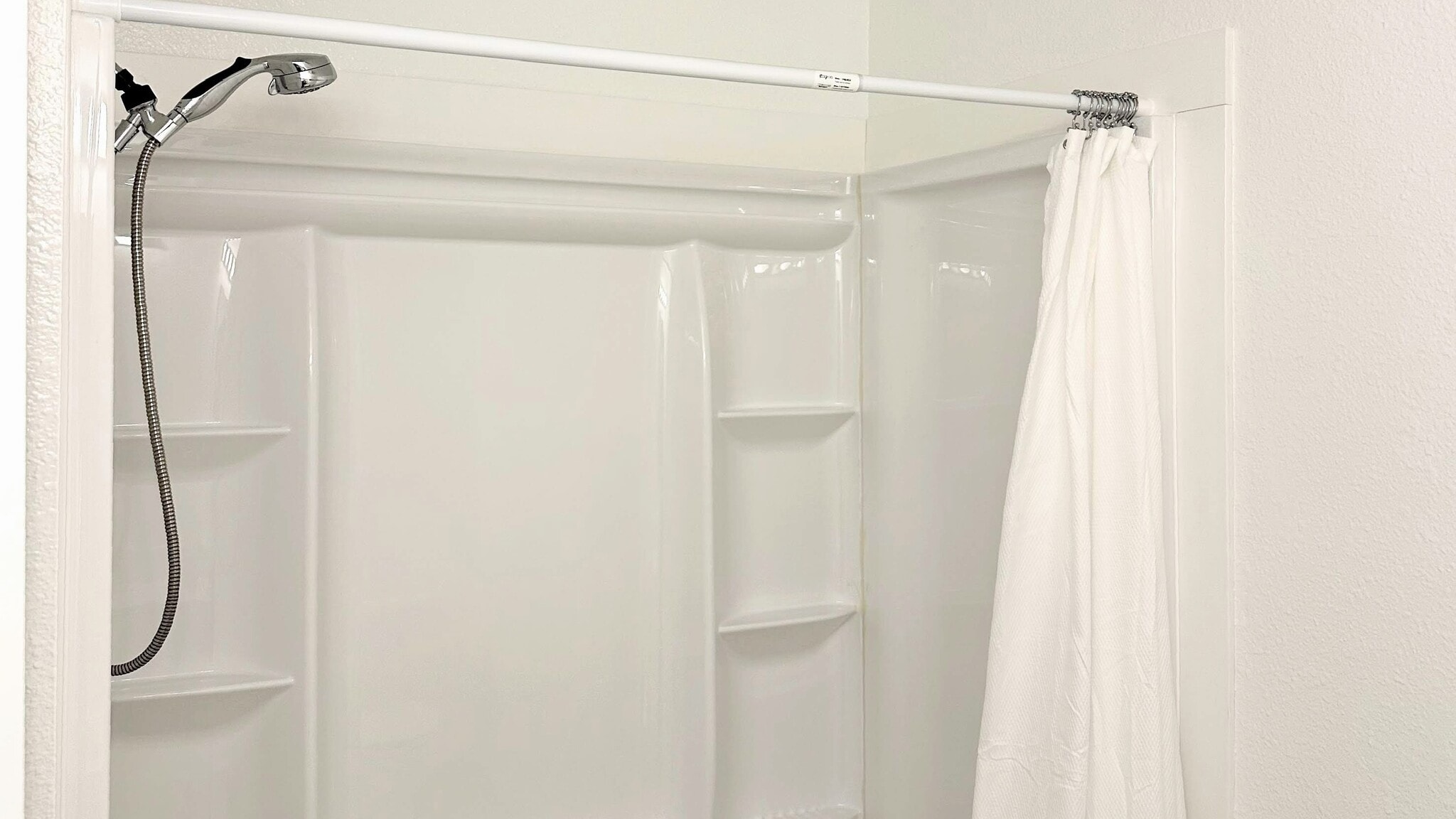 Building Photo - 14635 NE 32nd St