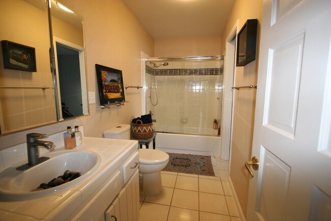 Building Photo - 8620 N El Capitan Way