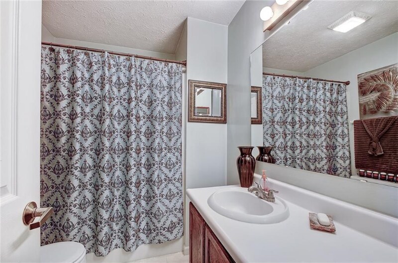 Building Photo - 6750 Wild Cherry Dr