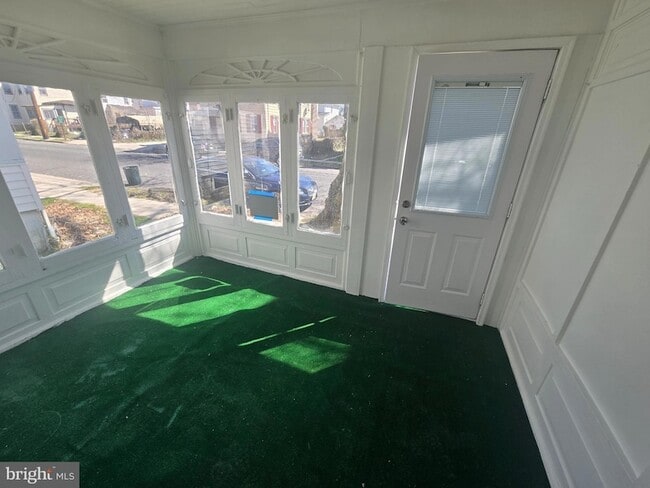 Building Photo - 81 Chestnut St