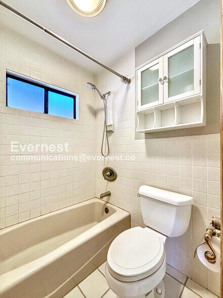Building Photo - 4031 Casita Way
