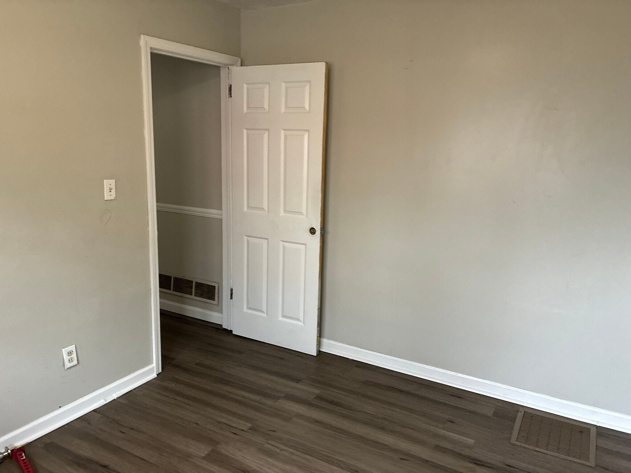 Building Photo - Room in House on Batiste Garden Cir