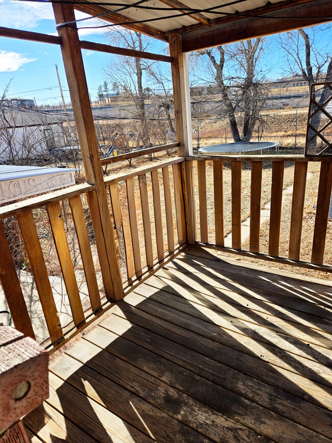 Building Photo - Fitz