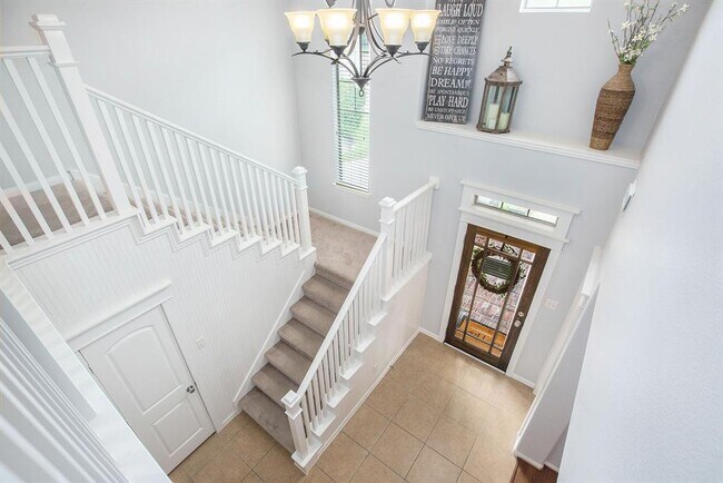 Building Photo - 14302 Coles Crossing Dr N
