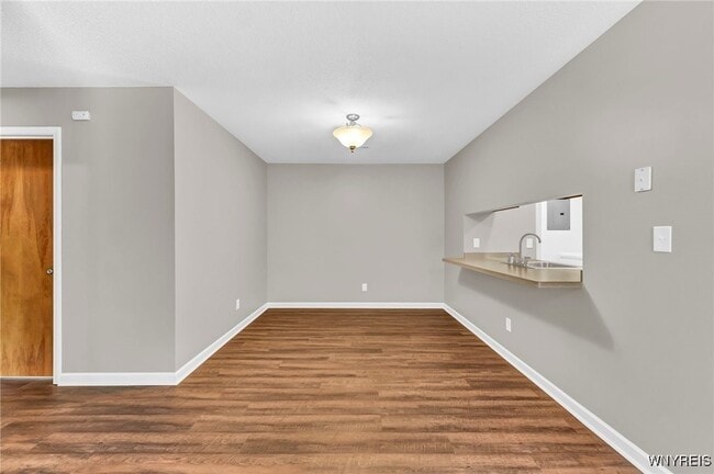 Building Photo - 6630 Erie Rd