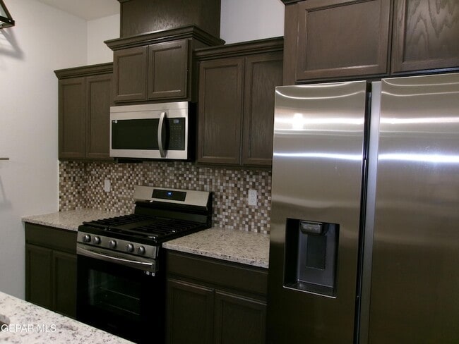 Building Photo - 1060 Hoppas Ct