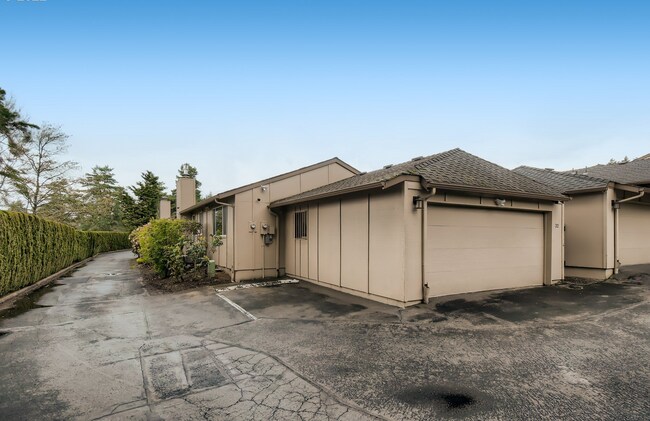 Building Photo - Remodeled Single-Level 2BR/2BA End Unit — Private Courtyard, 2-Car Garage & Mountain Park Ameniti...