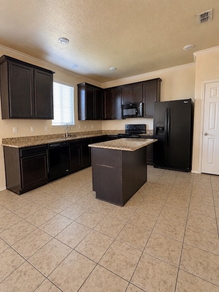 Building Photo - 429 Mariscal Pl