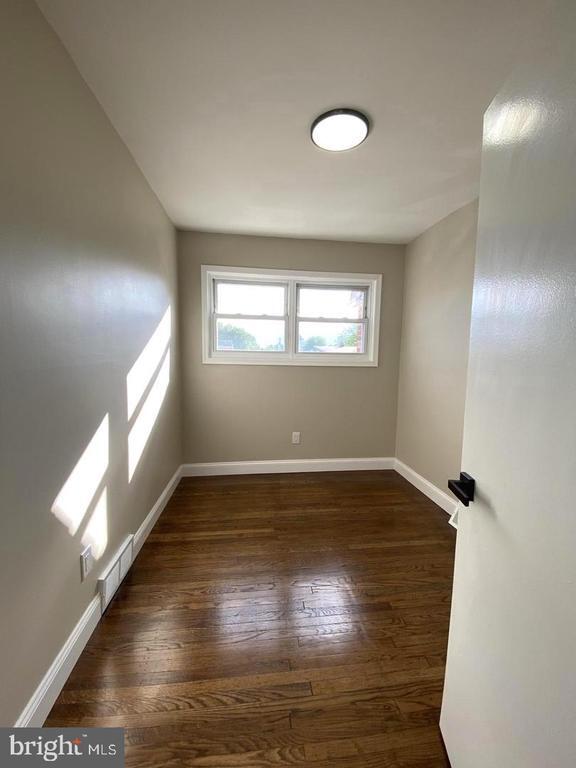 Building Photo - 12639 Biscayne Dr